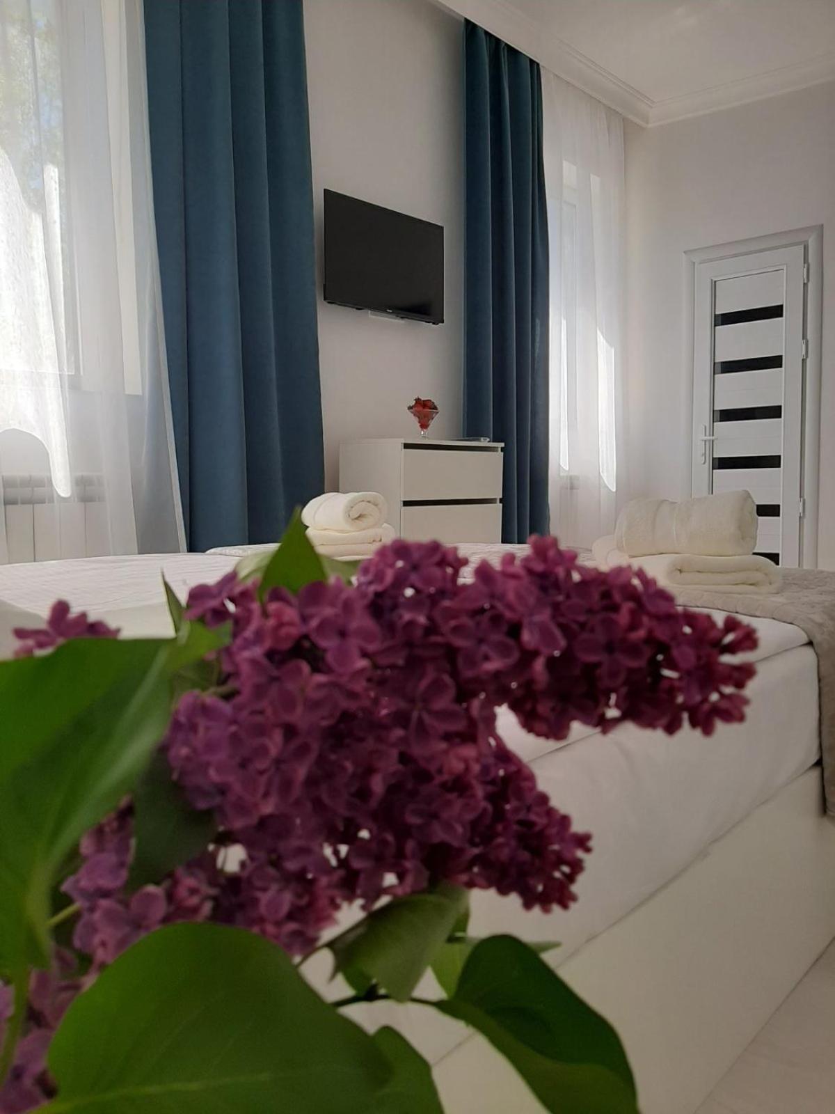 Vernatun Guest House Gyumri Bagian luar foto